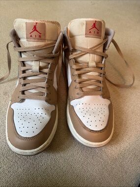 Jordan 1 Mid - White & Tan with Red Jumpman